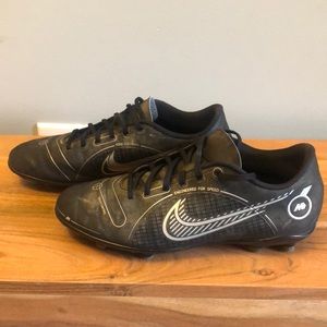 Men’s Soccer Cleats US SZ 7.5 - Nike Mercurial